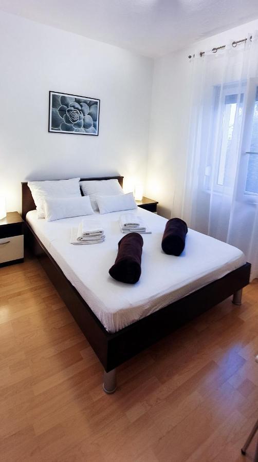 Radenka Zafron Apartment Vodice Esterno foto