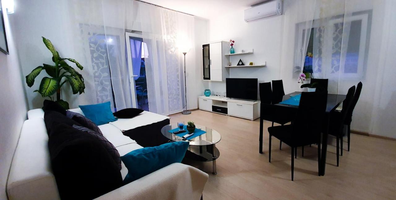 Radenka Zafron Apartment Vodice Esterno foto