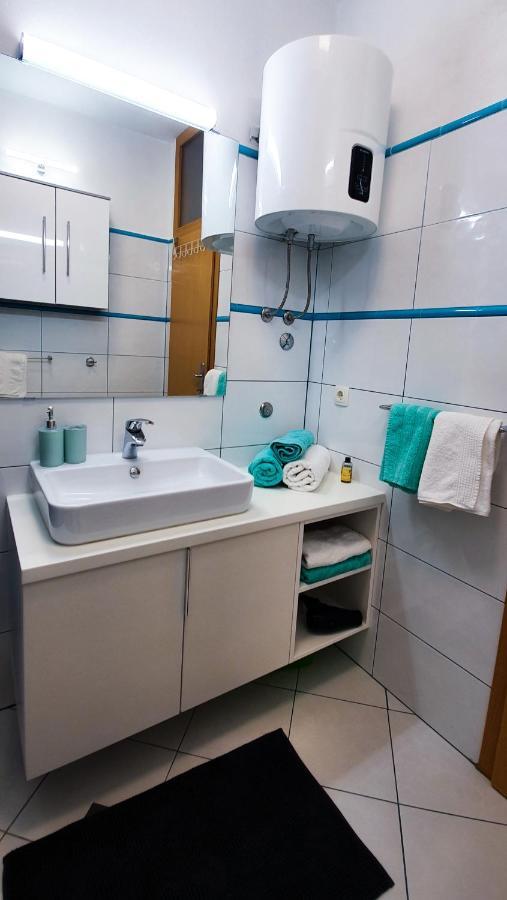 Radenka Zafron Apartment Vodice Esterno foto